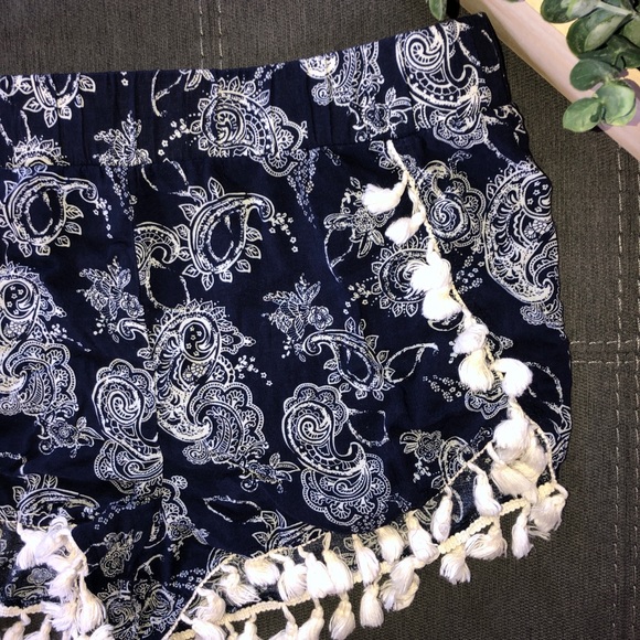 Navy Paisley Printed Shorts - Picture 2 of 5